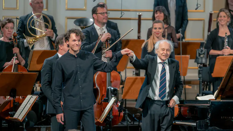 Lukas Sternath Pianist Salzburger Festspiele 2024 Mozarteumorchester Salzburg & Adam Fischer